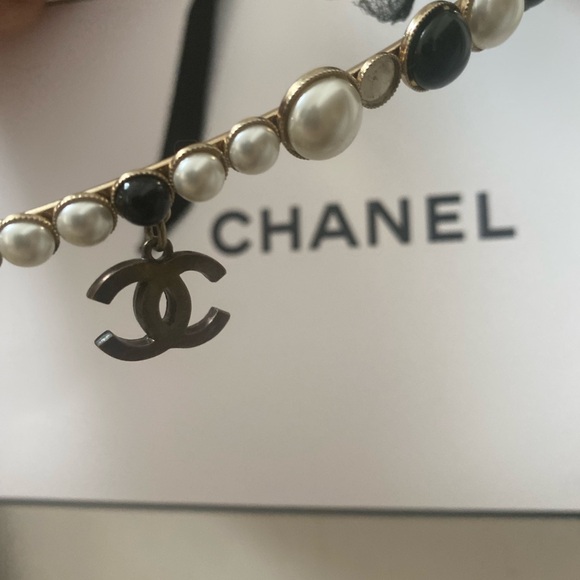 Vintage Chanel headband - Picture 15 of 16